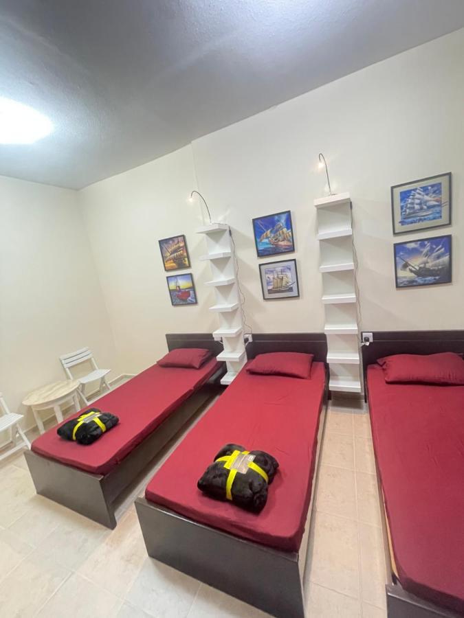 Dxb Backpackers Executive Hostel Dubai Exterior foto