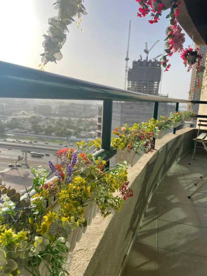 Dxb Backpackers Executive Hostel Dubai Exterior foto