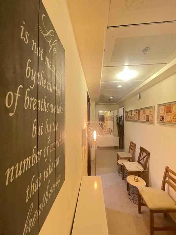 Dxb Backpackers Executive Hostel Dubai Exterior foto
