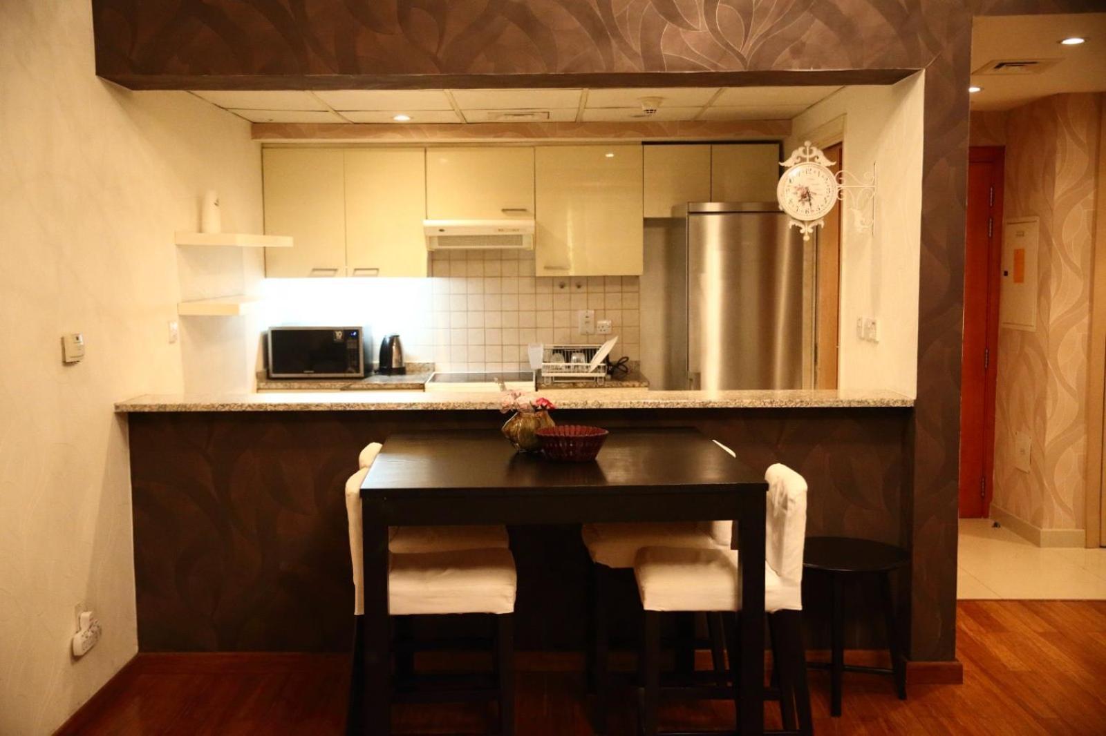 Dxb Backpackers Executive Hostel Dubai Exterior foto